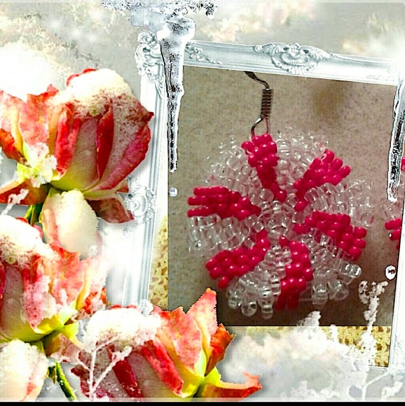 "Peppermint candy" reversible beaded earrings - Picture 3 of 4